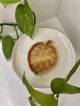 'Monstera' tölgyfa tálka (kicsi) 🪵🌿